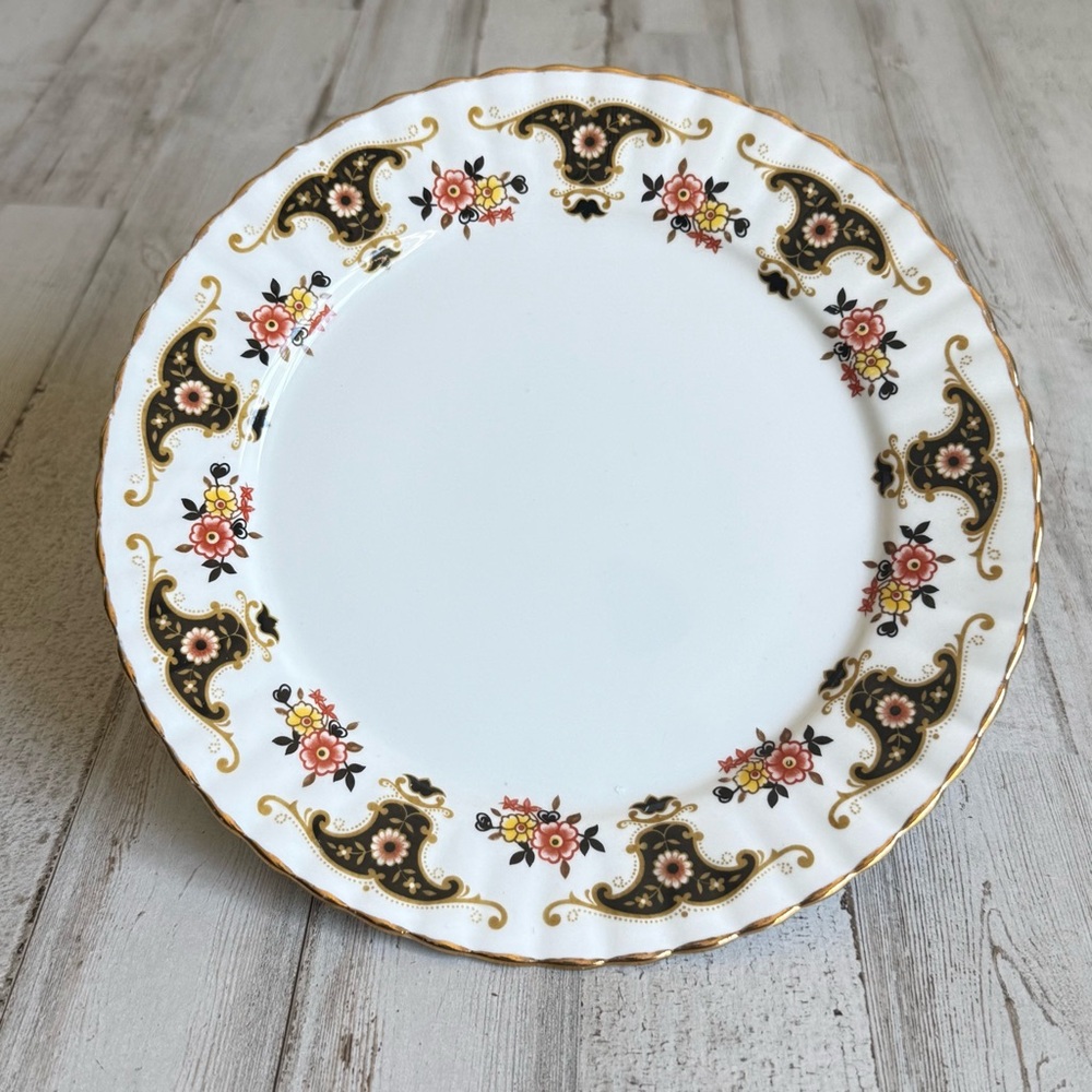 BALMORAL ROYAL STAFFORD PLATE